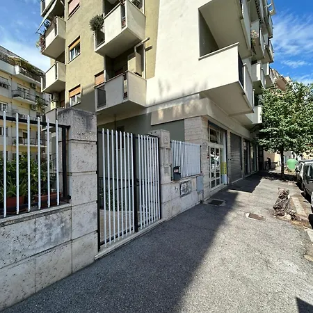 Loft Moderno Monte Senario- Colosseo In 15 Min In Metro